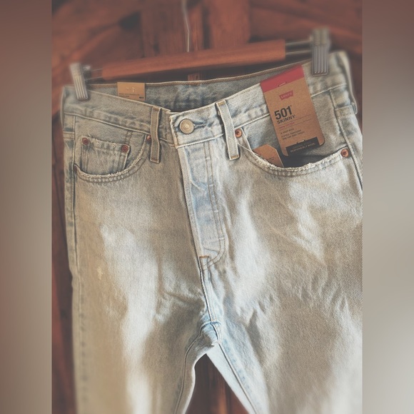 Levi 501 Skinny - Picture 5 of 9